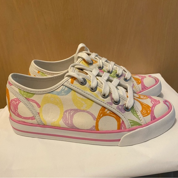 Brand New COACH Dee Vintage Sneakers - Picture 2 of 9